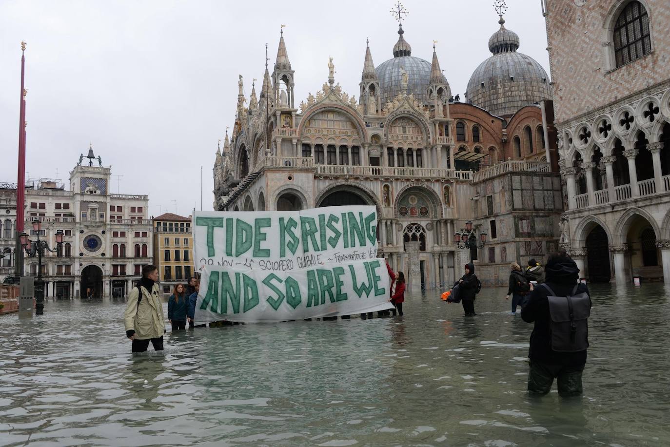 Venecia, destrozada por la peor 'acqua alta' del último medio siglo