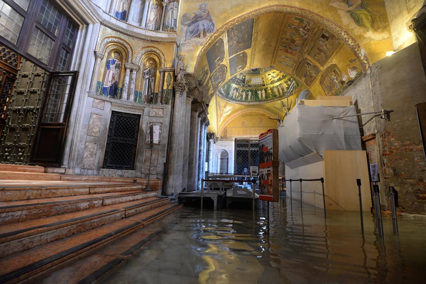 Venecia, destrozada por la peor 'acqua alta' del último medio siglo