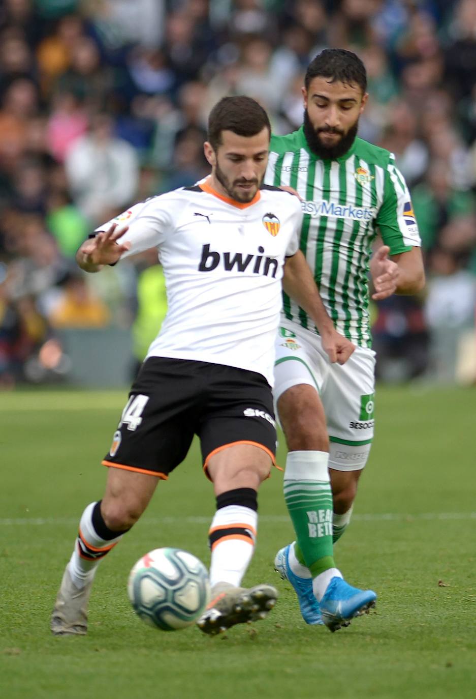 El conjunto blanquinegro se deja remontar un encuentro en el que Maxi Gómez abrió la lata y dos exvalencianistas hicieron los goles del Betis