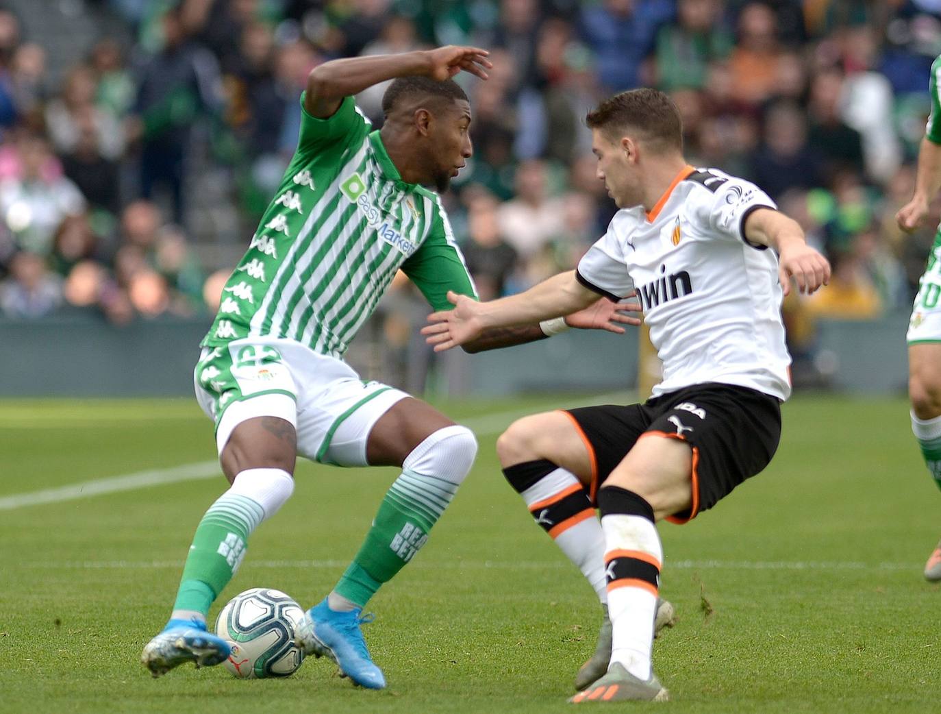 El conjunto blanquinegro se deja remontar un encuentro en el que Maxi Gómez abrió la lata y dos exvalencianistas hicieron los goles del Betis