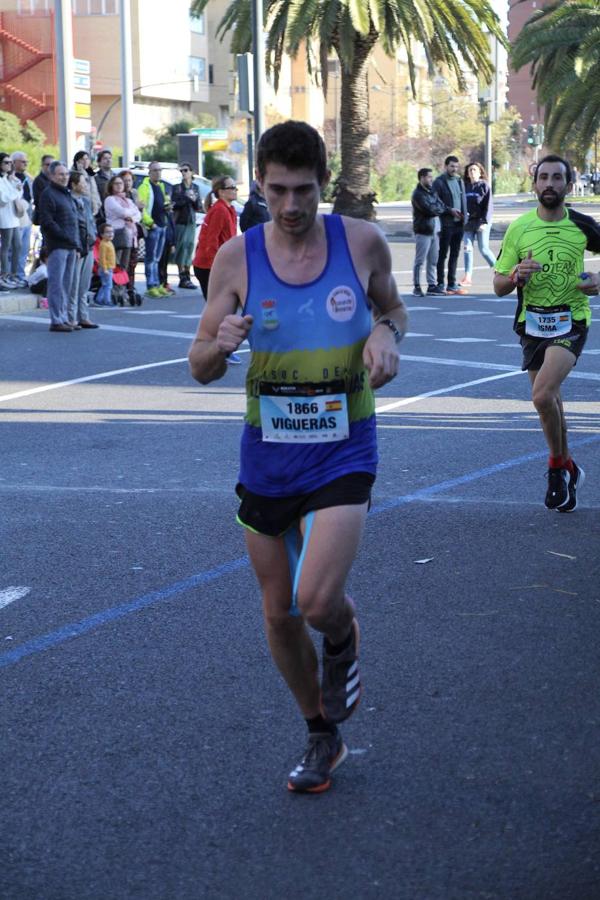 Fotos: Búscate en el paso por el muro del Maratón