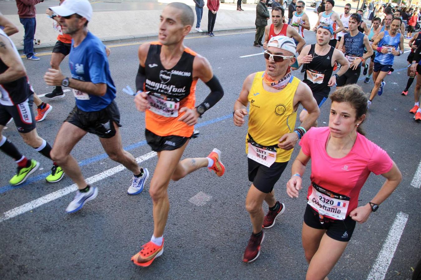 Fotos: Búscate en el paso por el muro del Maratón