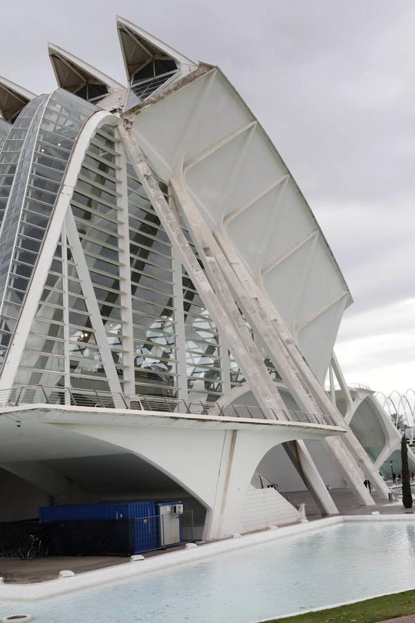 Fotos: Suciedad y falta de pintura afean la Ciudad de las Ciencias