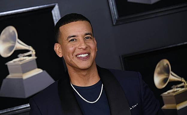 Cincuenta disparos impactan en un recinto de conciertos horas después de que actuara Daddy Yankee