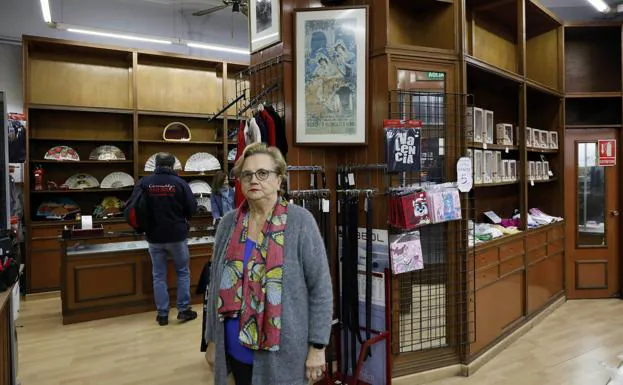 Manuela, en su tienda.