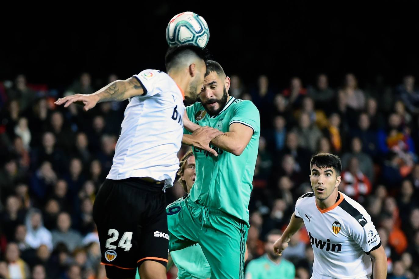 Fotos: Fotos del partido entre el Valencia CF y el Real Madrid