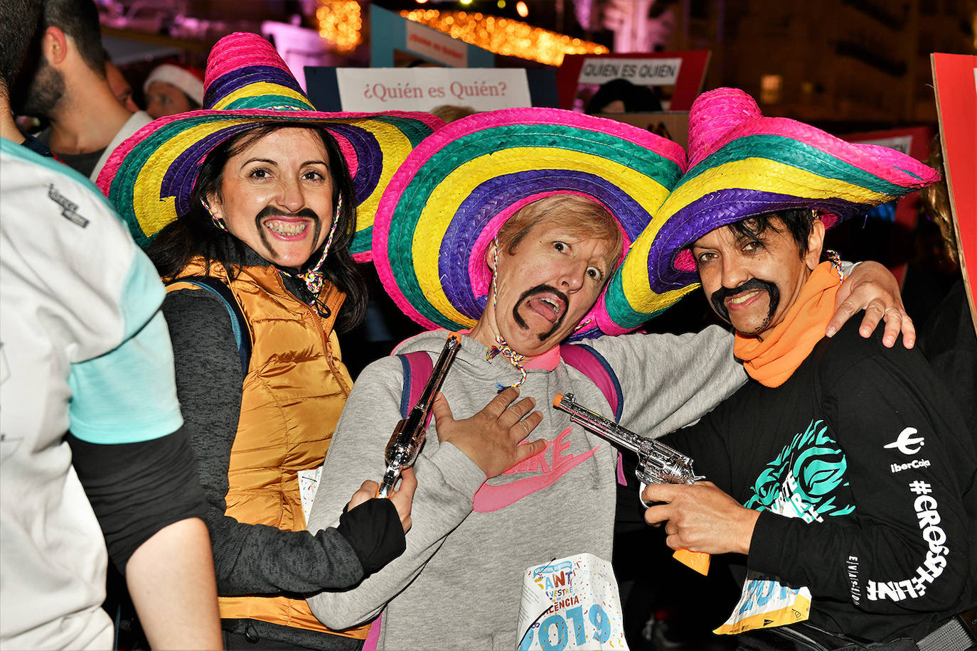 Corredores populares han despedido este lunes 30 el año 2019 con la carrera de San Silvestre de Valencia.