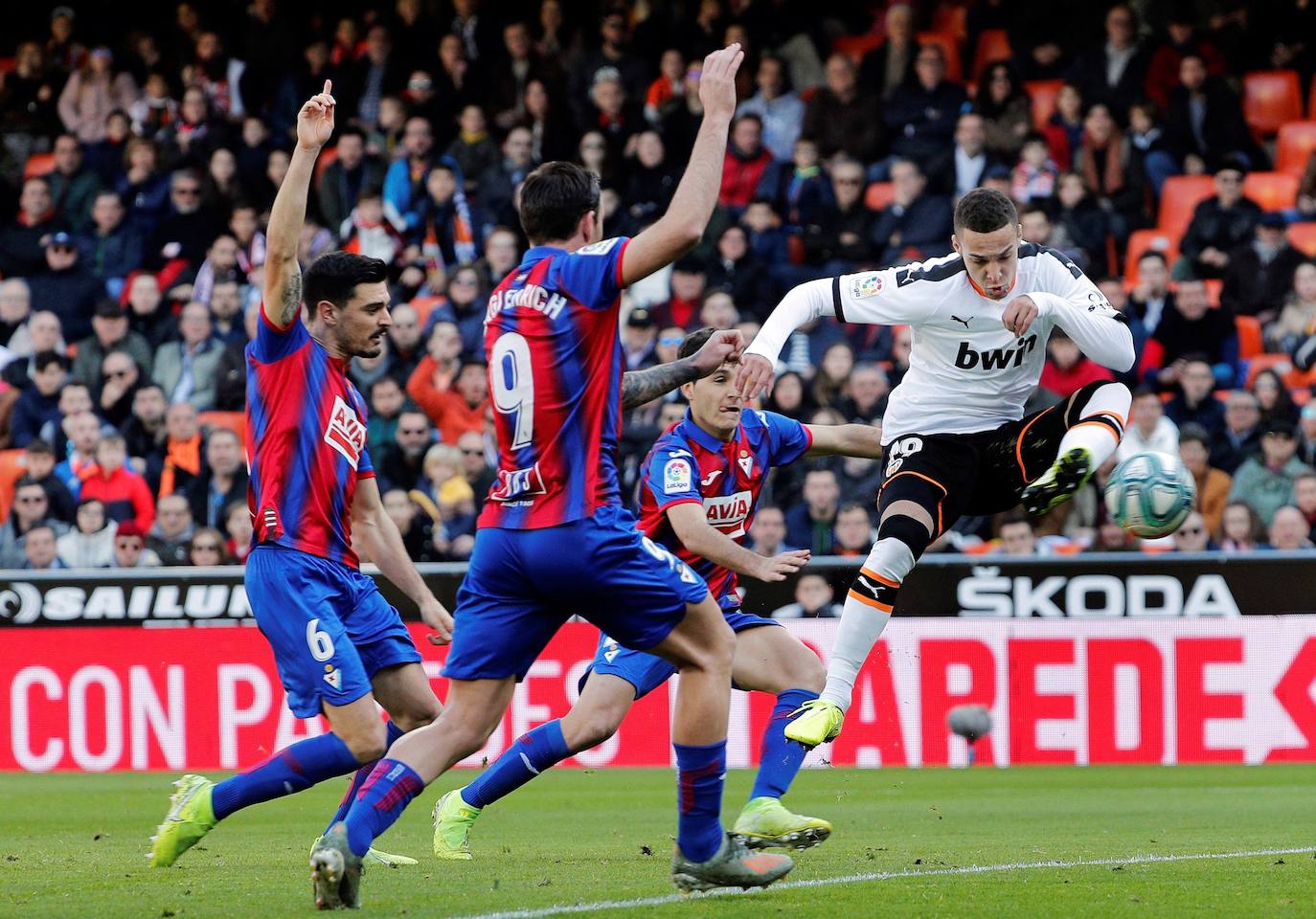 Fotos: El Valencia - Eibar, en imágenes