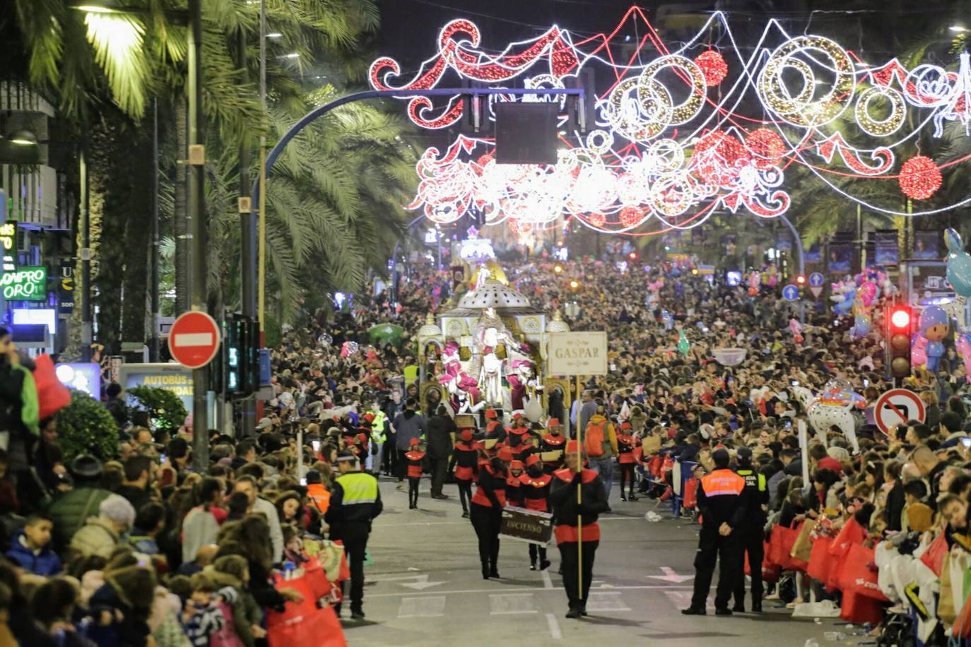 Cabalgata de Reyes en Alicante 2020.