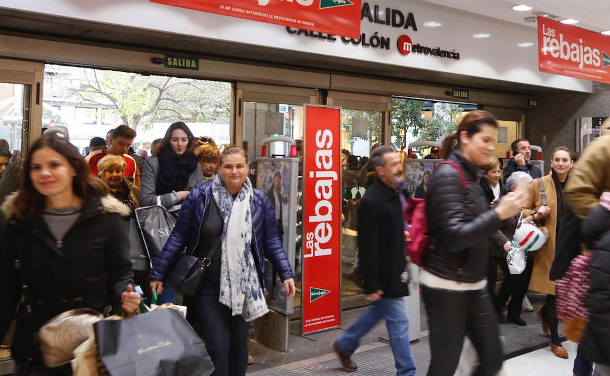 Primer día de rebajas en Valencia. 