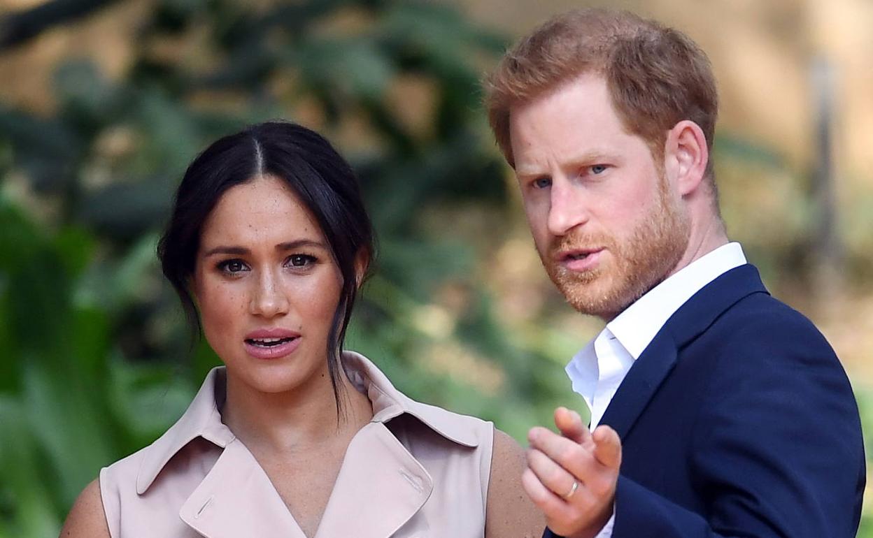 Enrique y Meghan renuncian a sus funciones de primer rango en la familia real británica