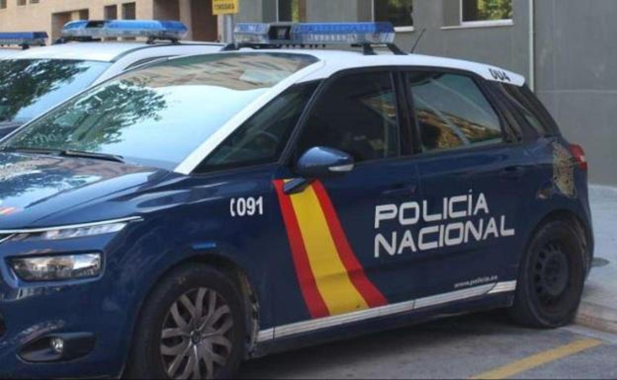 Vehículo de la Policía Nacional. 