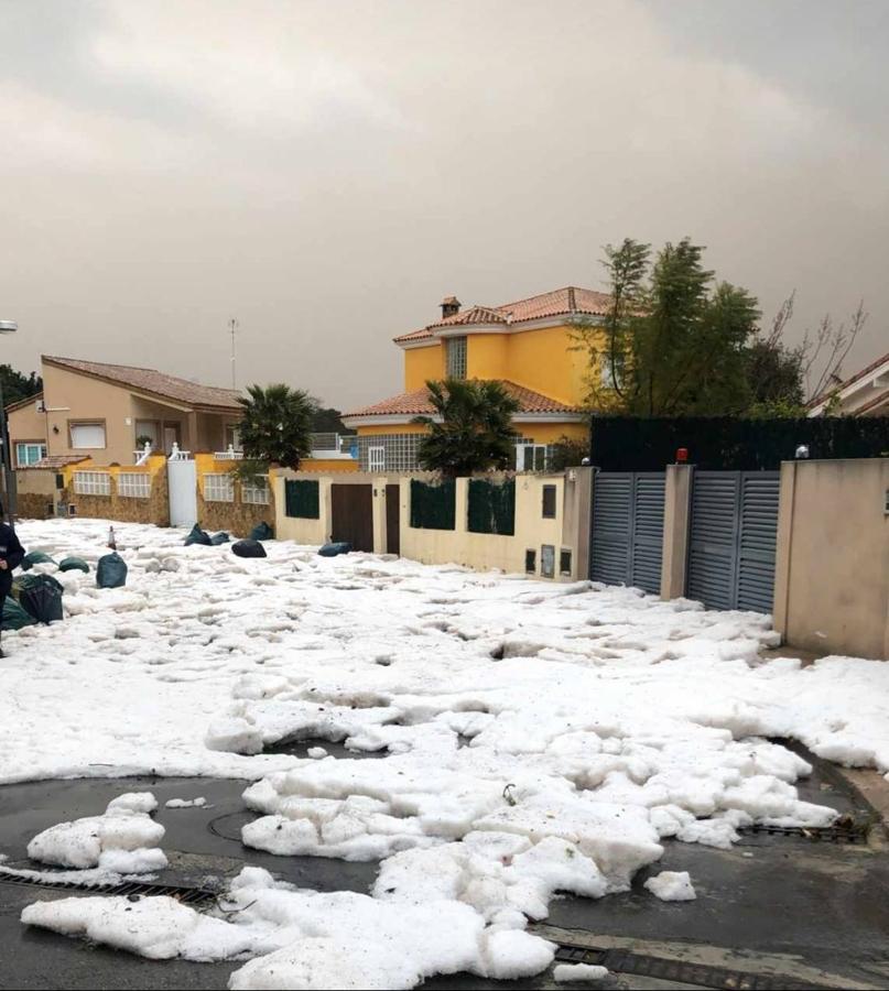 Granizo en la urbanización Pla de les Clotxes en Benifaió