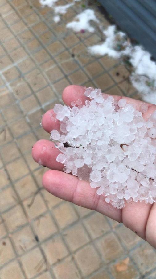 Granizo en urbanización Pla de les Clotxes término municipal de Benifaio