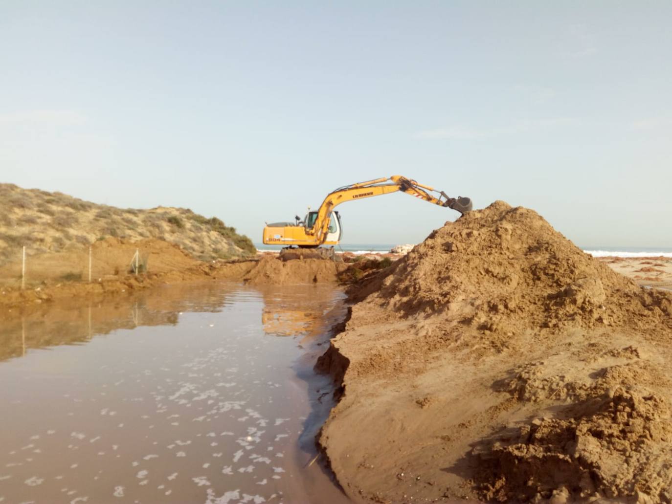 Fotos: La Albufera desagua al mar sin las turbinas