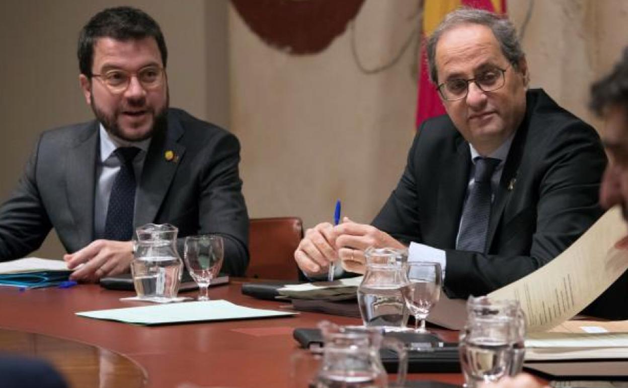 El presidente de la Generalitat, Quim Torra, y su vicepresidente y conseller de Economía, Pere Aragonés.