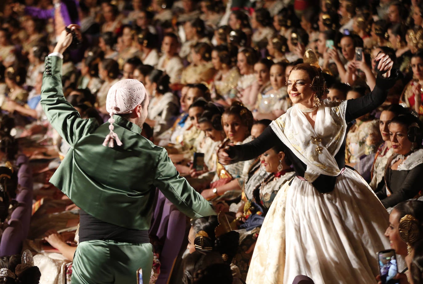 Exaltación de la fallera mayor de Valencia 2020: Consuelo Llobel. 