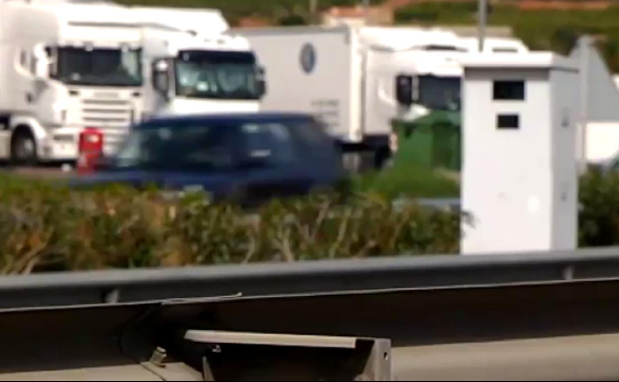 Radar de la DGT en el término de Sagunto.