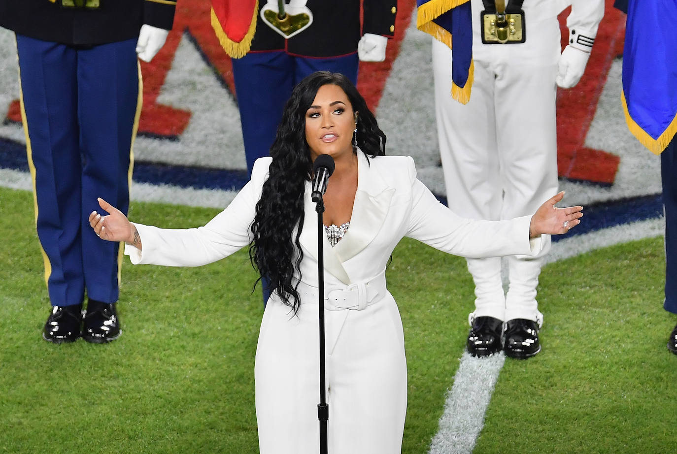 La neoyorquina de origen puertorriqueño Jennifer López y la colombiana Shakira pusieron a bailar este domingo a Miami en el show de medio tiempo del partido del Super Bowl de la NFL entre los Kansas City Chiefs y los San Francisco 49ers. 