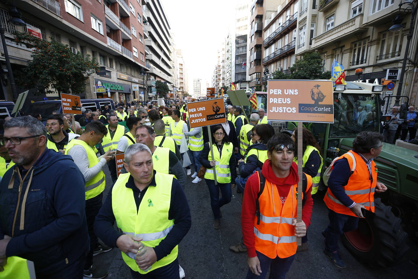 Fotos: Manifestación de tractores en el centro de Valencia