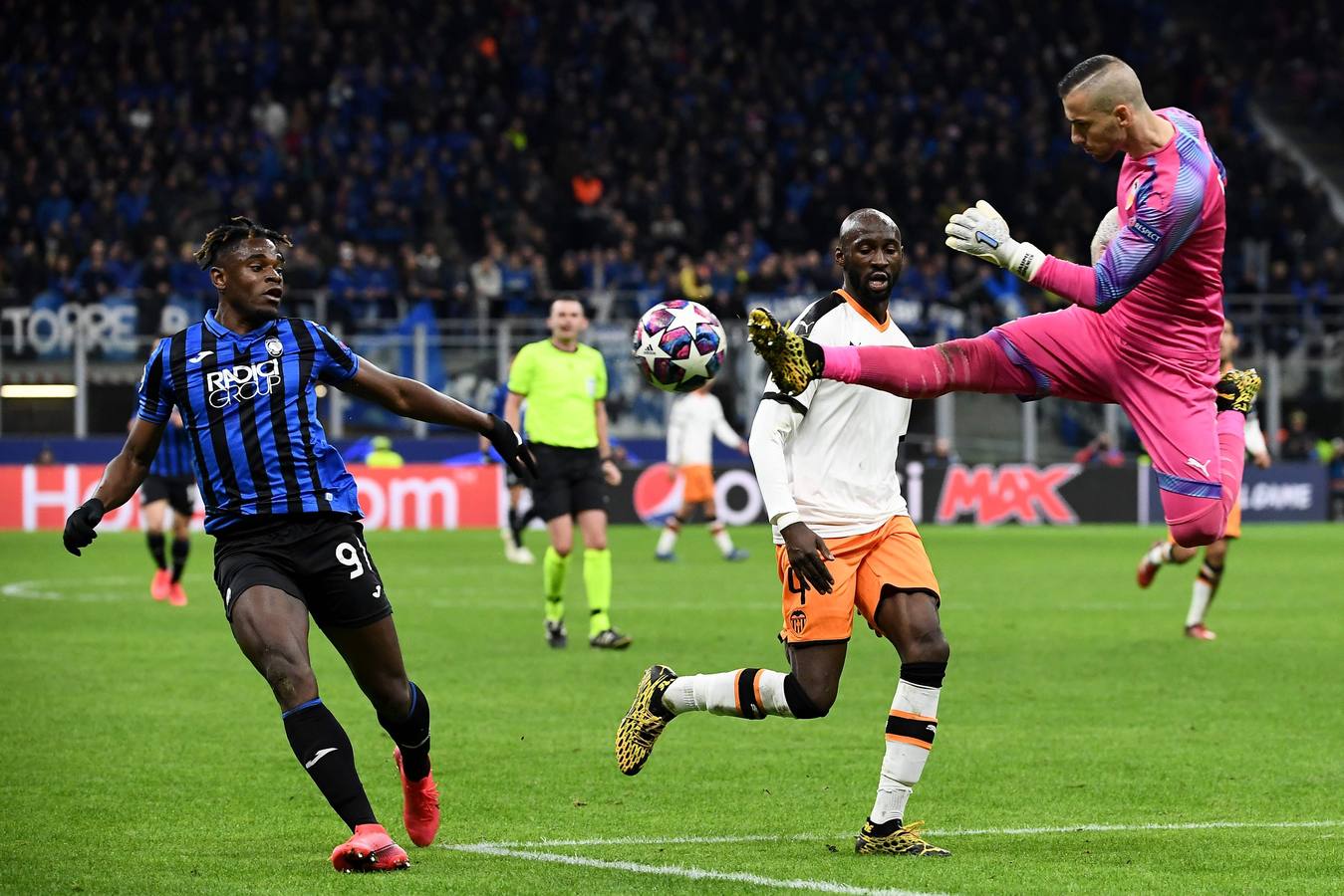 Fotos: Atalanta-Valencia CF: las mejores imágenes del partido