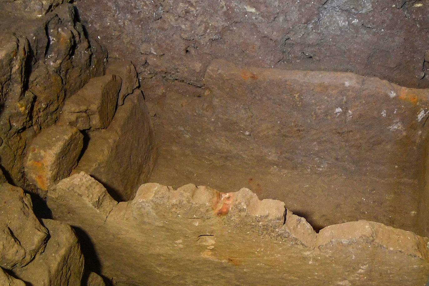 «Nos encontramos frente a un monumento que debe tener un valor en sí mismo, que representa un valor simbólico», apunta Fortini, quien prefiere esperar al término de las excavaciones para aportar más información, probablemente antes de este verano.