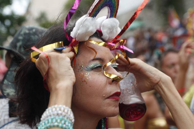 Fotos: El Carnaval de Río llena Brasil de fiesta, música, movimiento y color