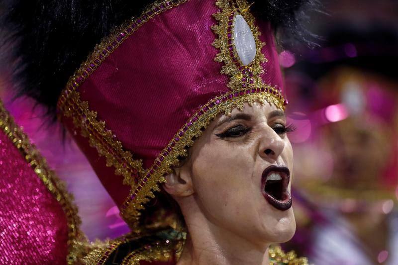 Fotos: El Carnaval de Río llena Brasil de fiesta, música, movimiento y color