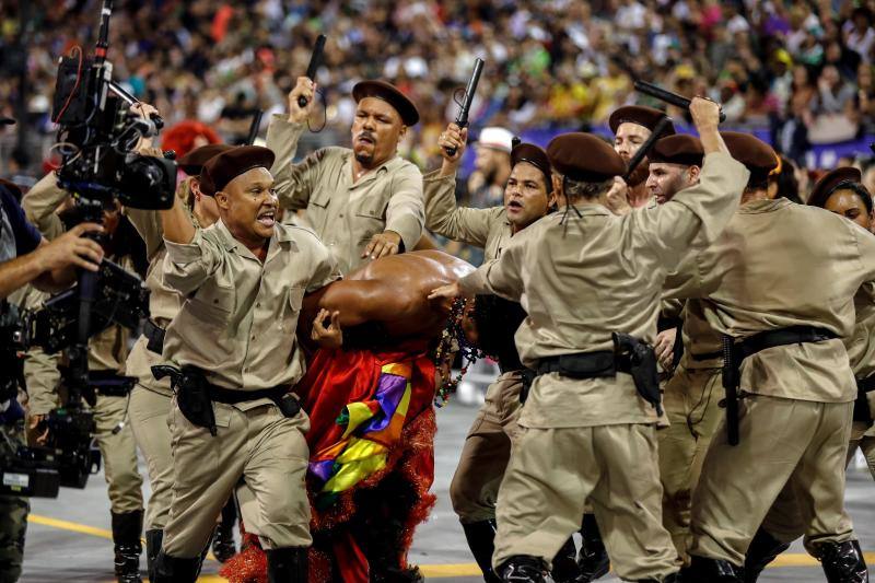 Fotos: El Carnaval de Río llena Brasil de fiesta, música, movimiento y color