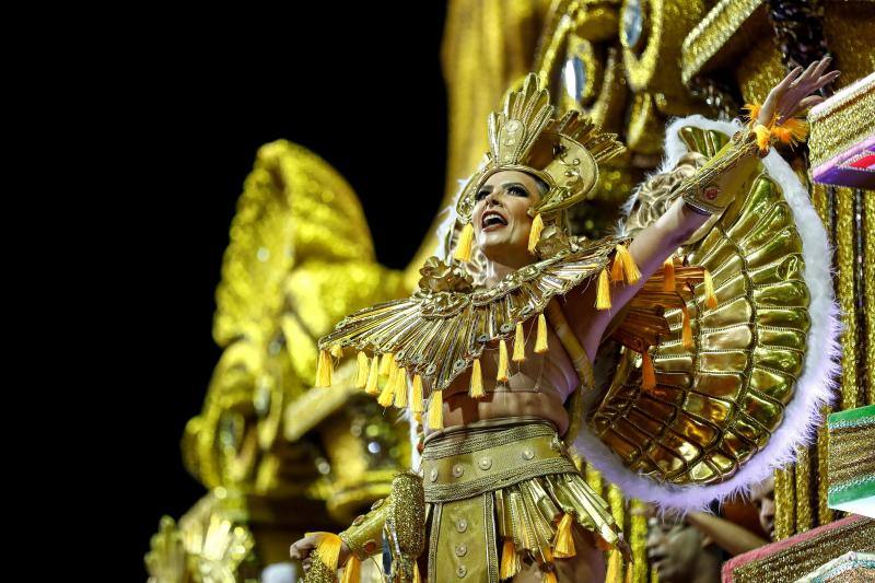 Fotos: El Carnaval de Río llena Brasil de fiesta, música, movimiento y color