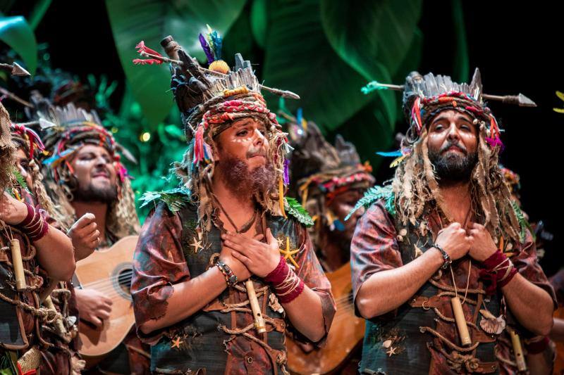 El Concurso Oficial de Agrupaciones Carnavalescas (COAC) que se celebra en el Gran Teatro Falla de Cádiz ha llegado a su fin con la celebración de la Gran Final este viernes. Estos han sido los ganadores: COMPARSAS: 1º Tino Tovar: Oh capitán, my capitán - 2º Martínez Ares: La chusma selecta - 3º Remolino: Los encaidenaos- 4º Jona: Los aislados || CUARTETOS: 1º El cuarteto del more... - 2º Vida y obra de Juan Carlos I, Bajo D - 3º Cari, resiste || CHIRIGOTAS: 1º Los Cadizfornia - 2º No aguantamos más... vamos de impacientes - 3º Los Geni de Cádi - 4º Estrés por cuatro || COROS: 1º La colonial- 2º Tócame- 3º Creaciones S.A. - 4º Al sonar las doce