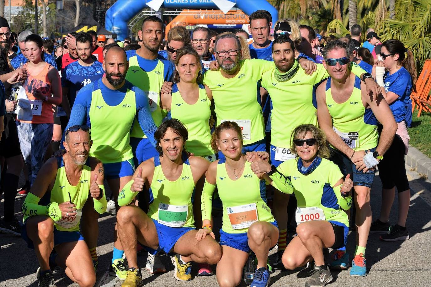 Miles de personas se dan cita en la VI Carrera Never Stop Running 2020 de Valencia con un recorrido de 5 kilómetros por las proximidades de la avenida de Francia.