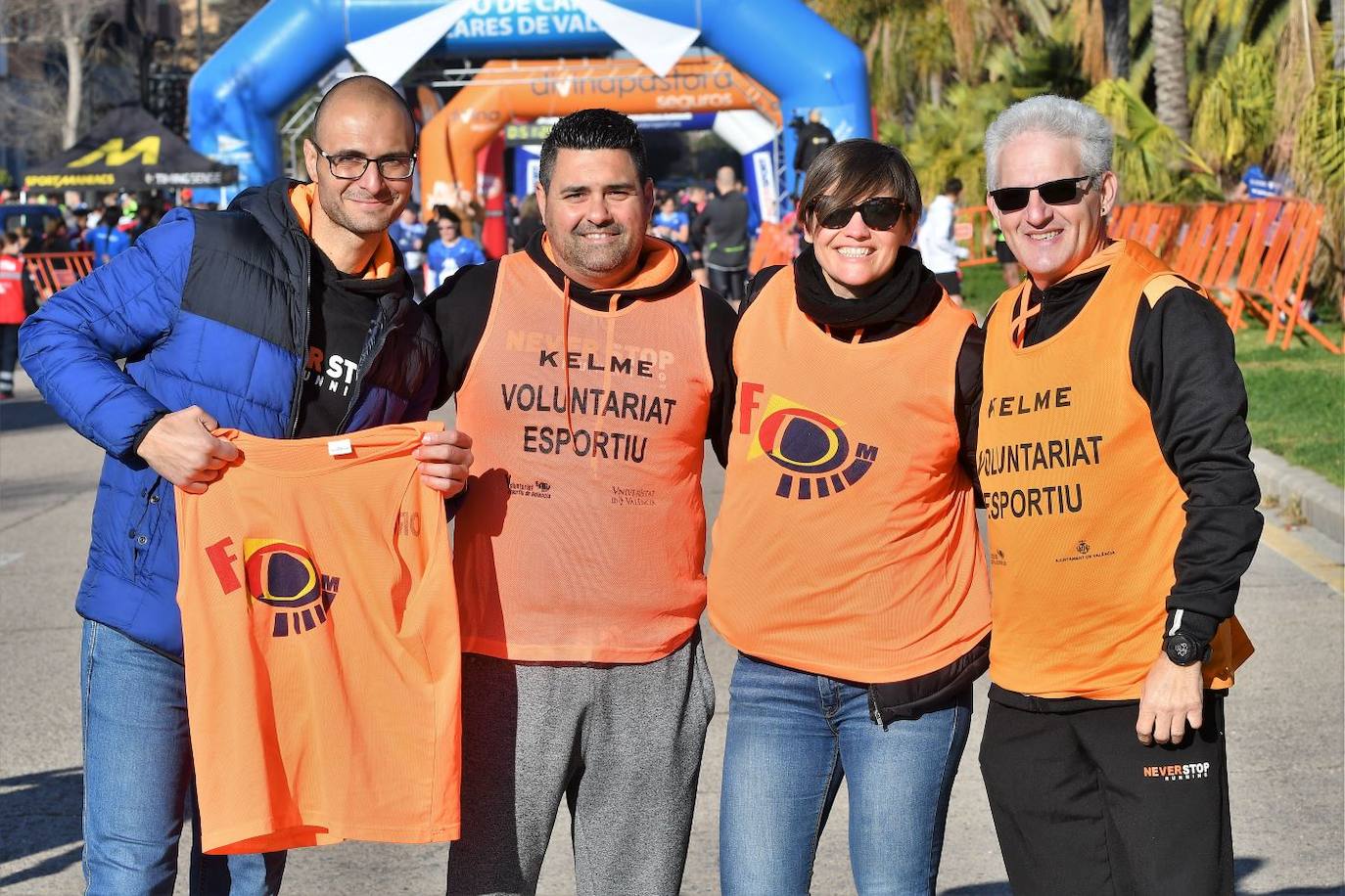 Miles de personas se dan cita en la VI Carrera Never Stop Running 2020 de Valencia con un recorrido de 5 kilómetros por las proximidades de la avenida de Francia.