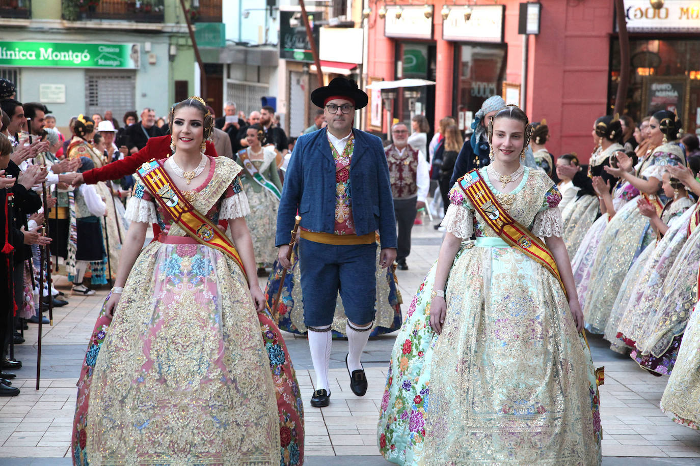 Fotos: Las Fallas de Dénia se preparan con la Exposición del Ninot