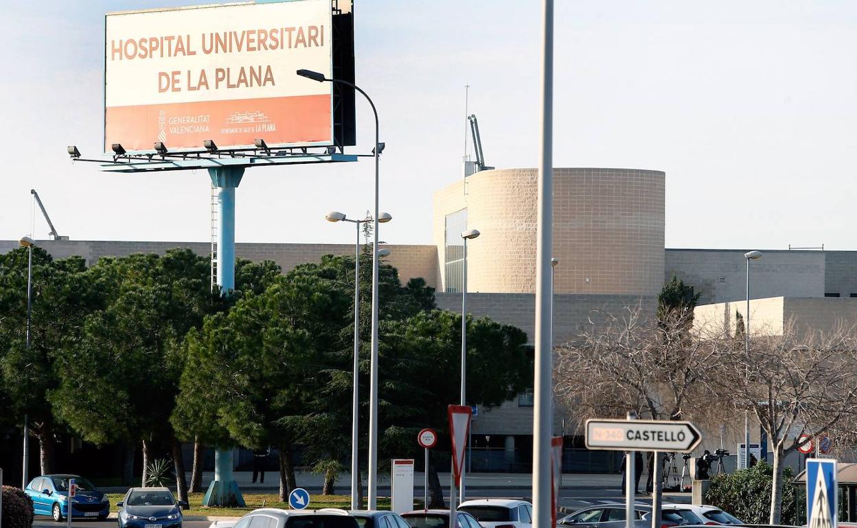 Hospital Universitari de la Plana, donde está ingresado el joven.