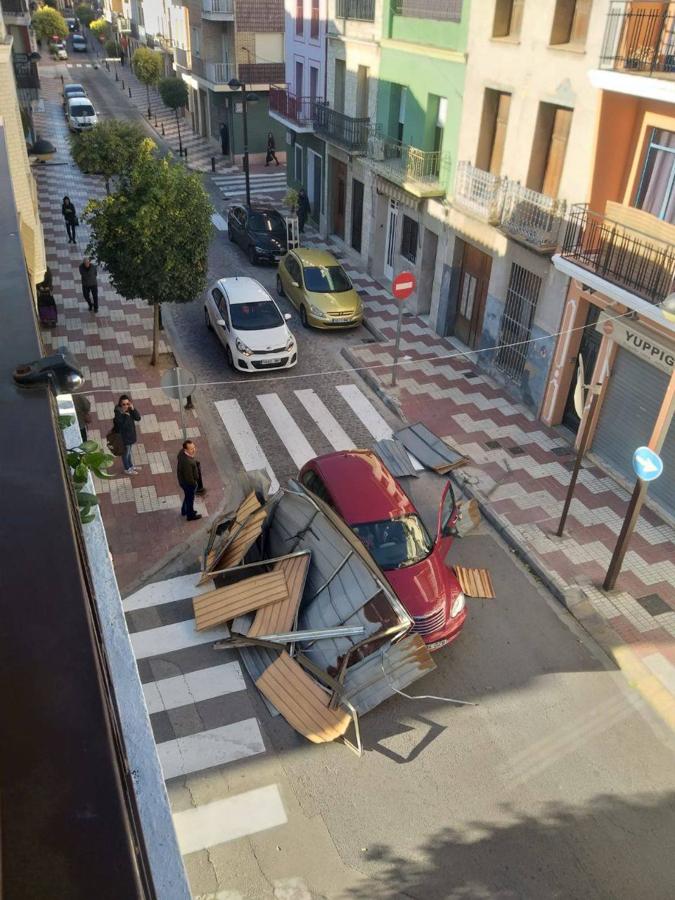 Daños en la calle Valencia de Algemesí. 