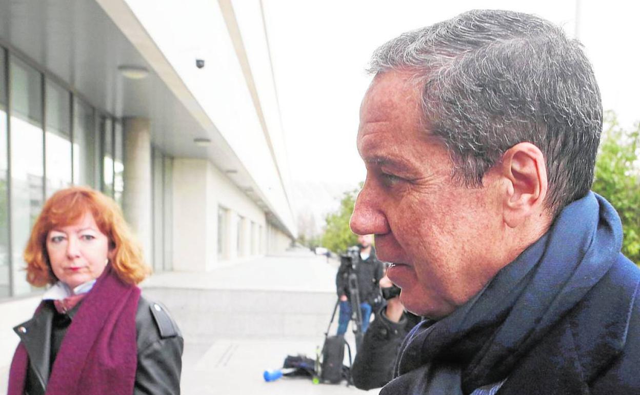 Eduardo Zaplana, en el juzgado de guardia de Valencia.