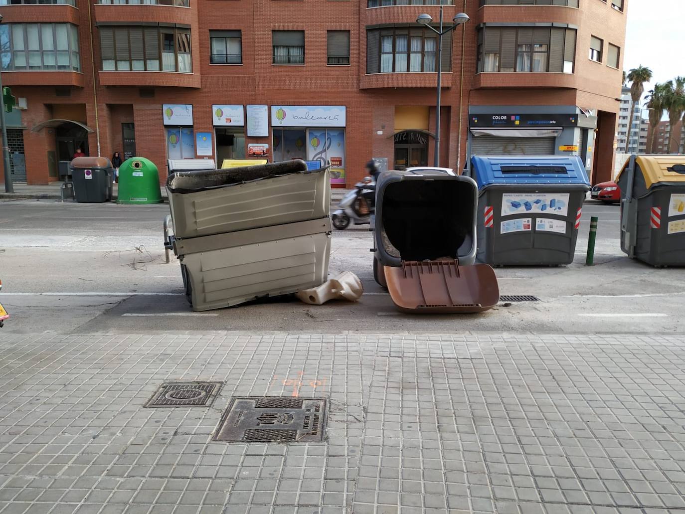 La Comunitat ha inaugurado el mes de marzo con fuertes rachas de viento que han superado los 100 kilómetros por hora y han obligado a decretar la alerta naranja. 