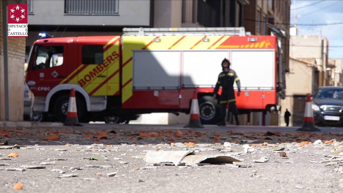 Bomberos de Castellón atienden casi medio centenar de avisos durante la mañana por el viento