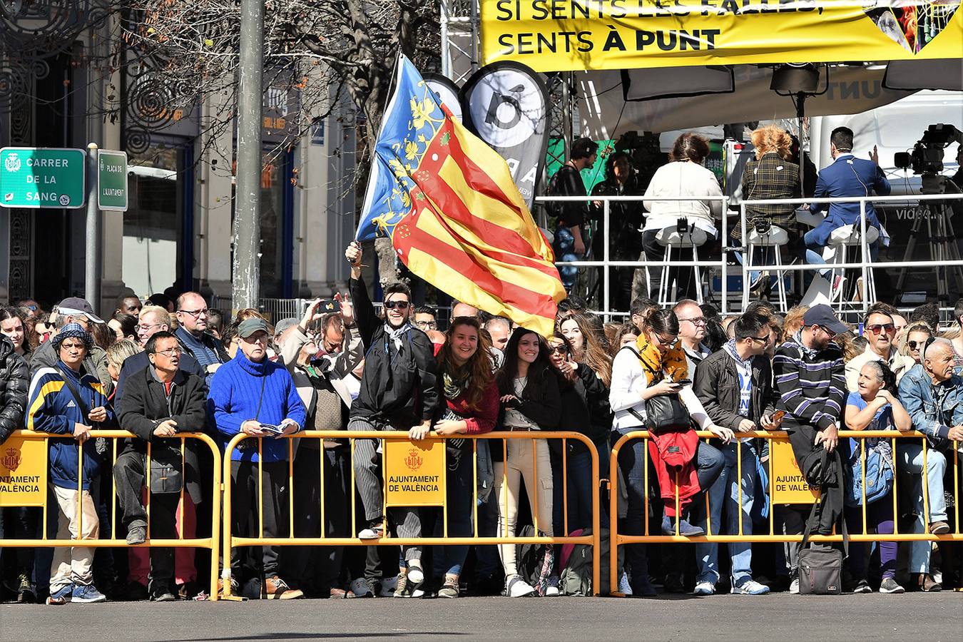 Fotos: Búscate en la mascletà de hoy, martes 3 de marzo