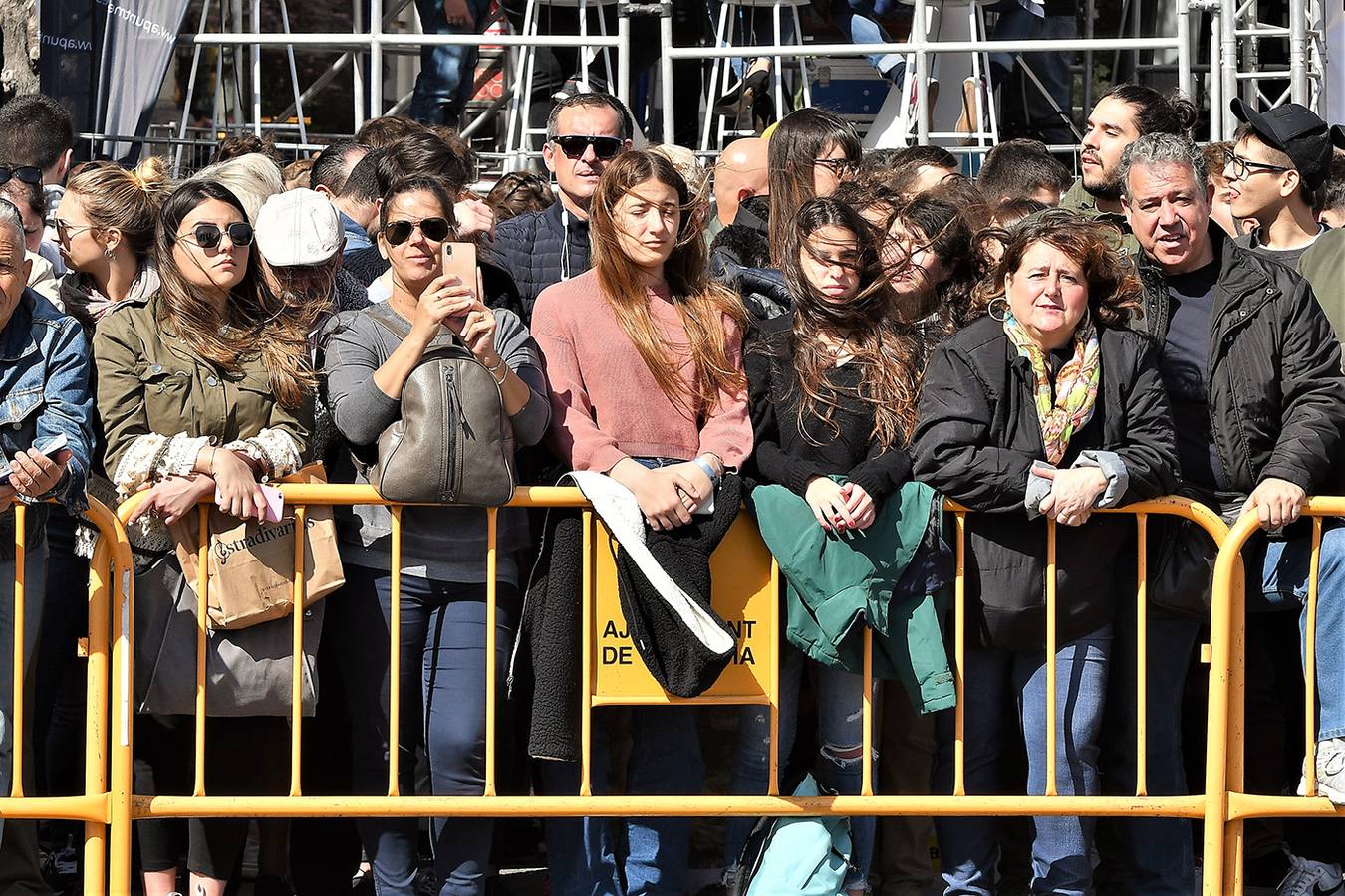 Fotos: Búscate en la mascletà de hoy, martes 3 de marzo