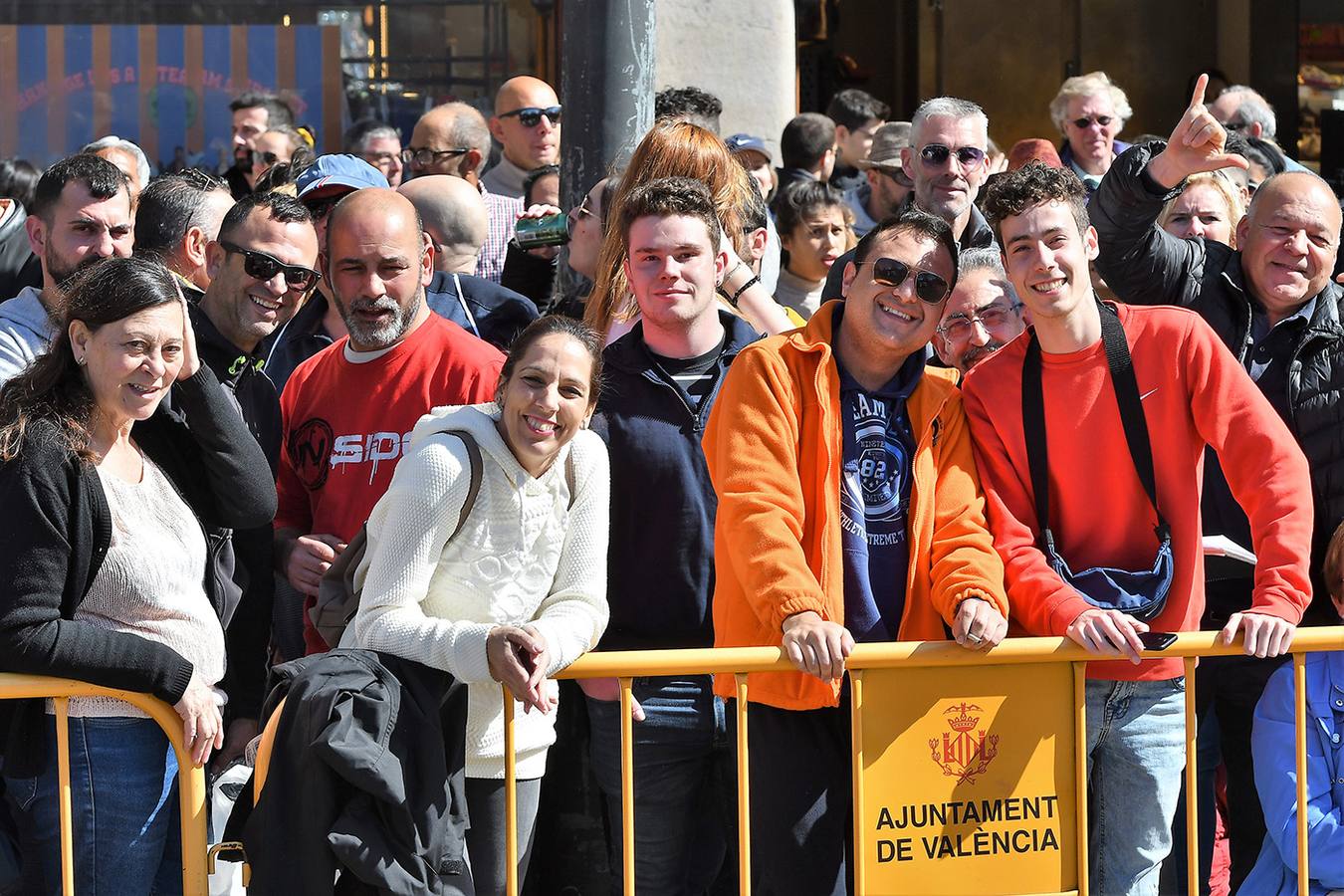 Fotos: Búscate en la mascletà de hoy, martes 3 de marzo