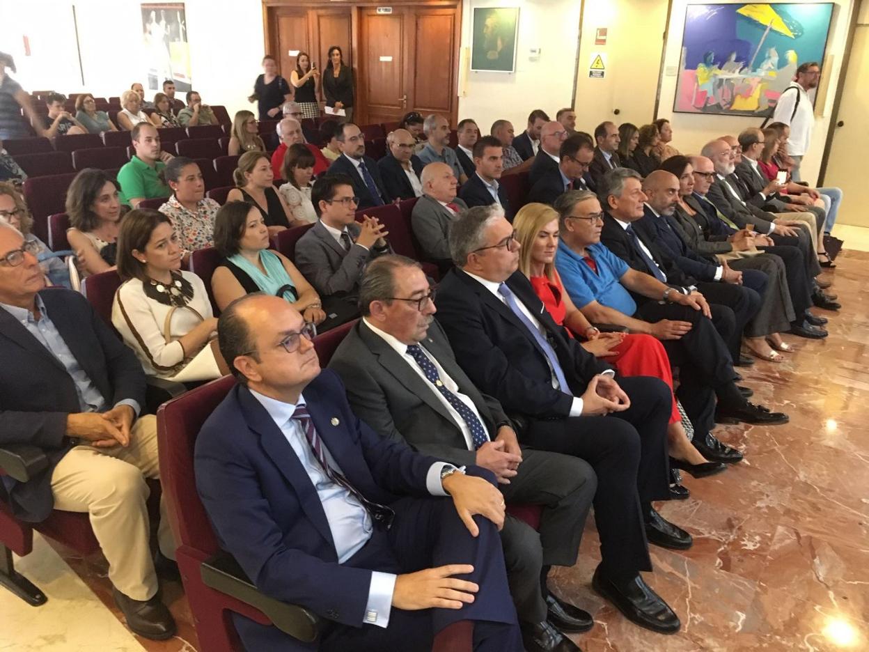 Los abogados rechazan diferenciar entre letrados de violencia de género