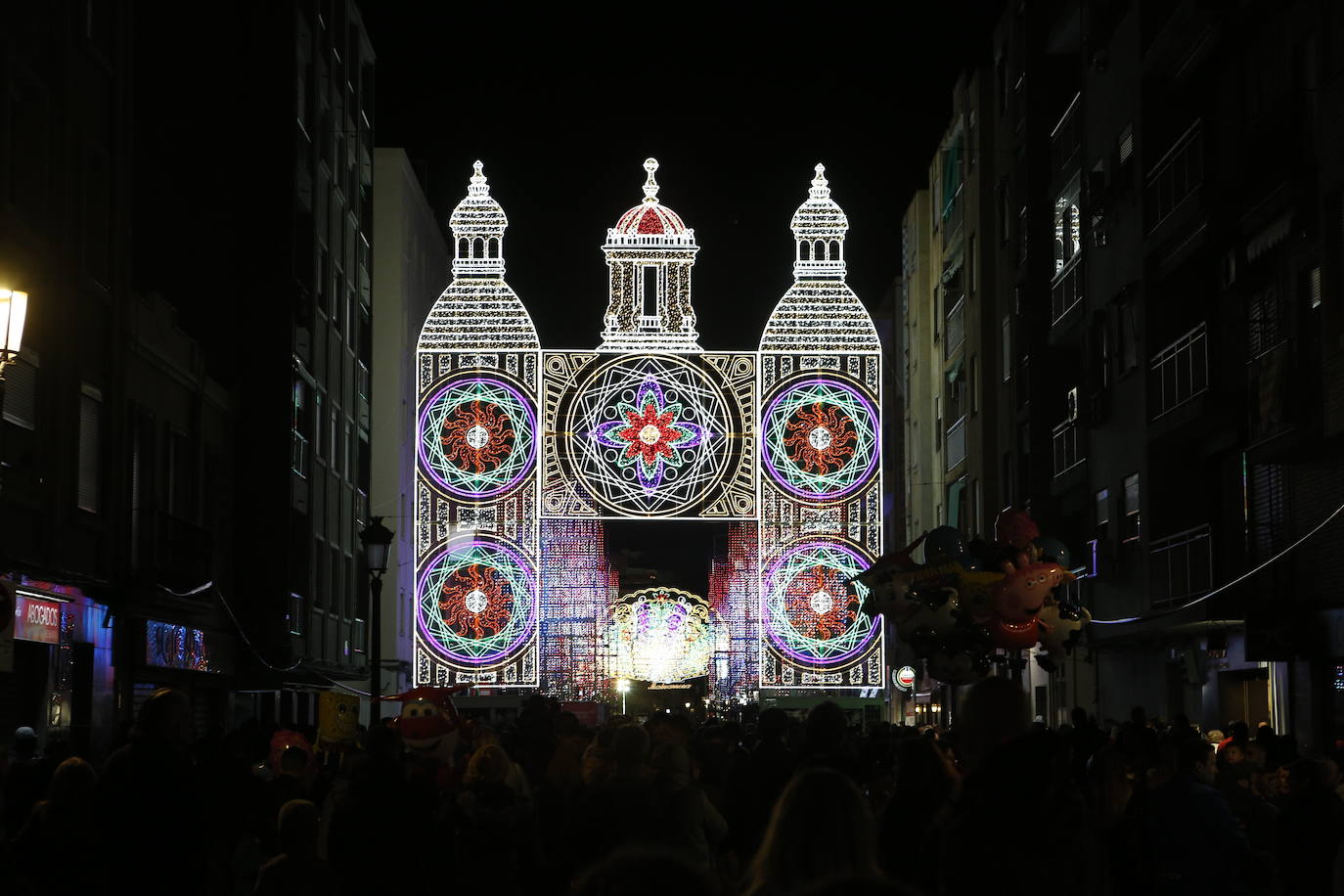 Encendido de la Falla Malvarrosa