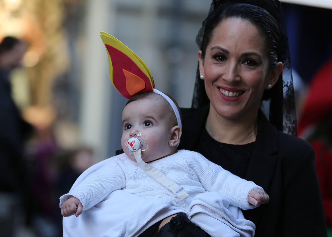 Fotos: La magia de la Cabalgata del Ninot estrena las Fallas