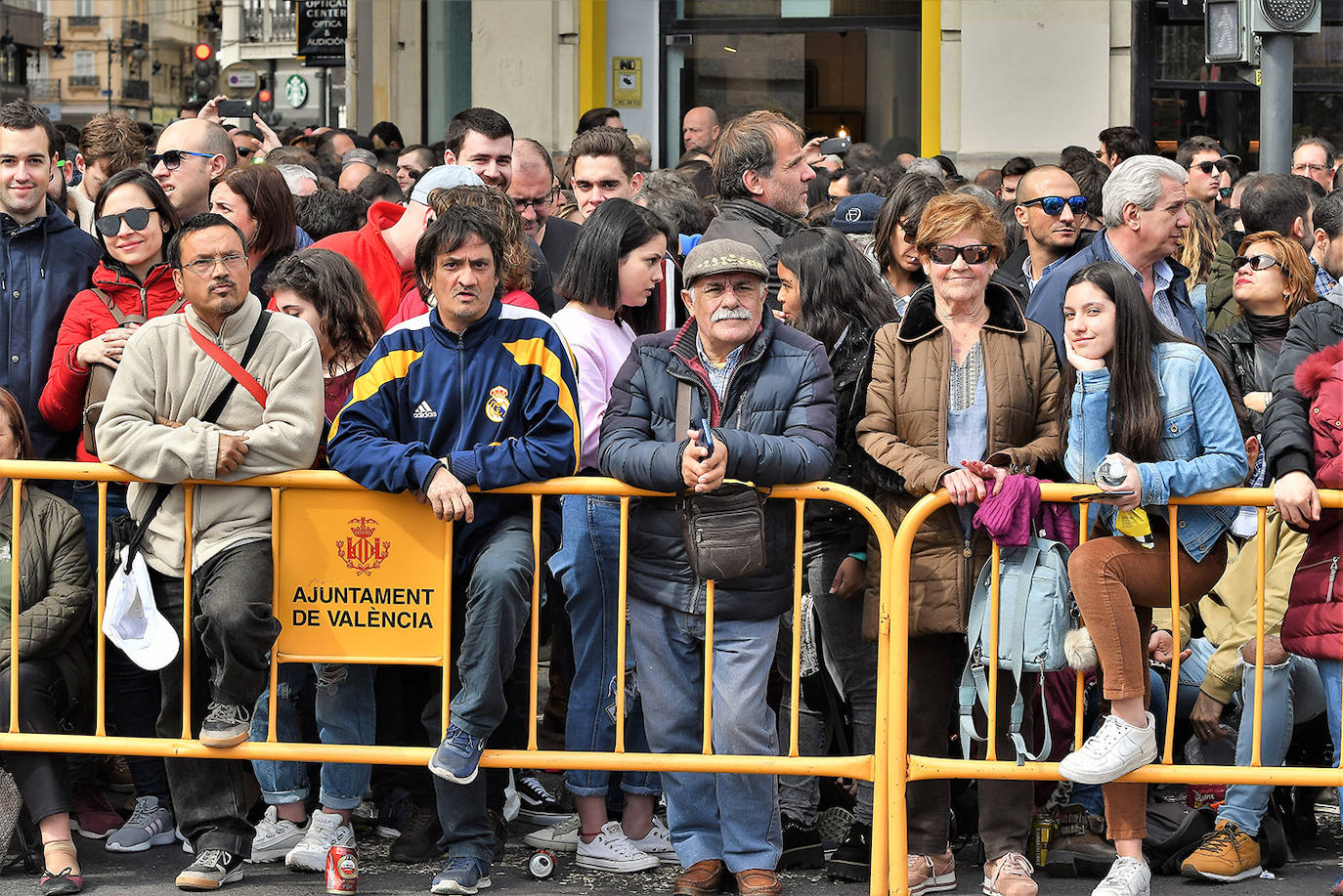 Fotos: Búscaté en la mascletà del sábado 7 de marzo de 2020