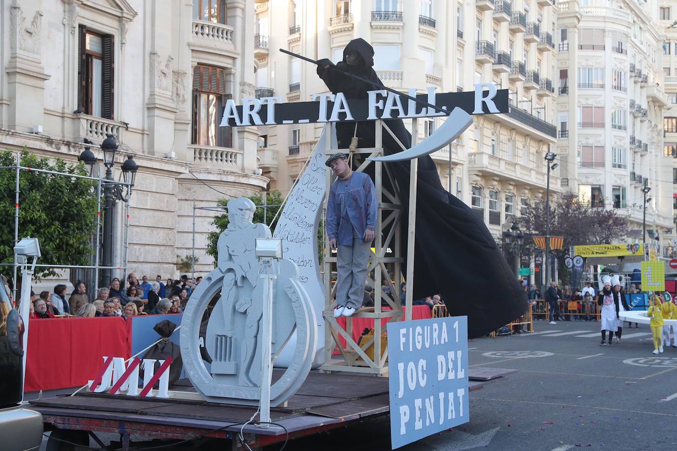 Fotos: La magia de la Cabalgata del Ninot estrena las Fallas