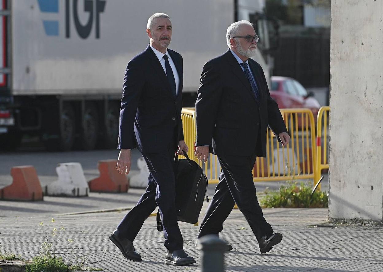 Juan Cotino llega a la Audiencia Nacional para el juicio. 