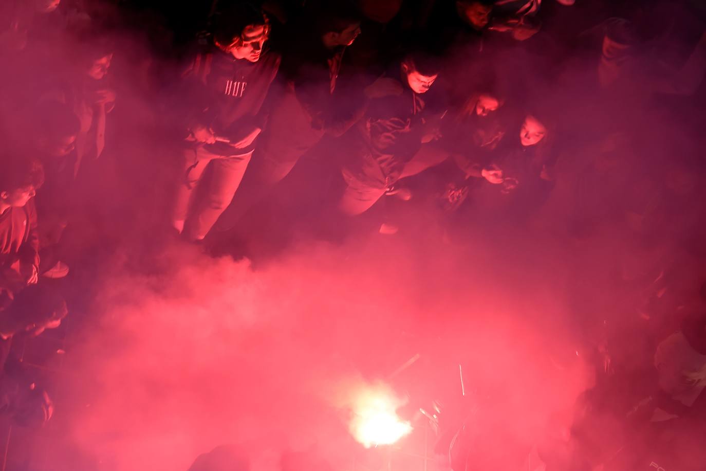 Fotos: La afición recibe al Valencia CF en Mestalla