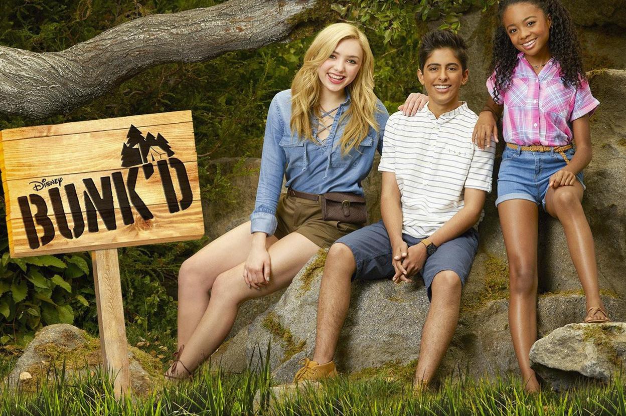 Una imagen promocional de 'Campamento Kikiwaka', de Disney Channel. r. c.